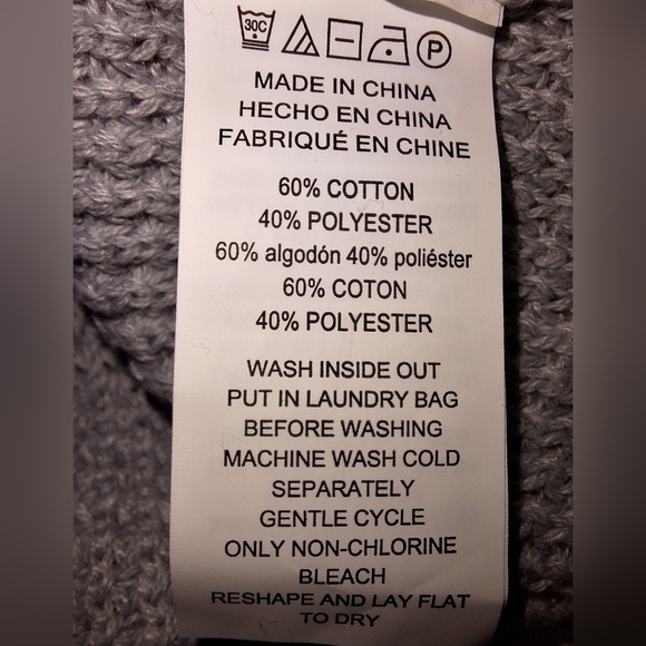 A Michael Michael Kors men's large chunky knit turtleneck sweater.  pre-loved - Picture 5 of 5